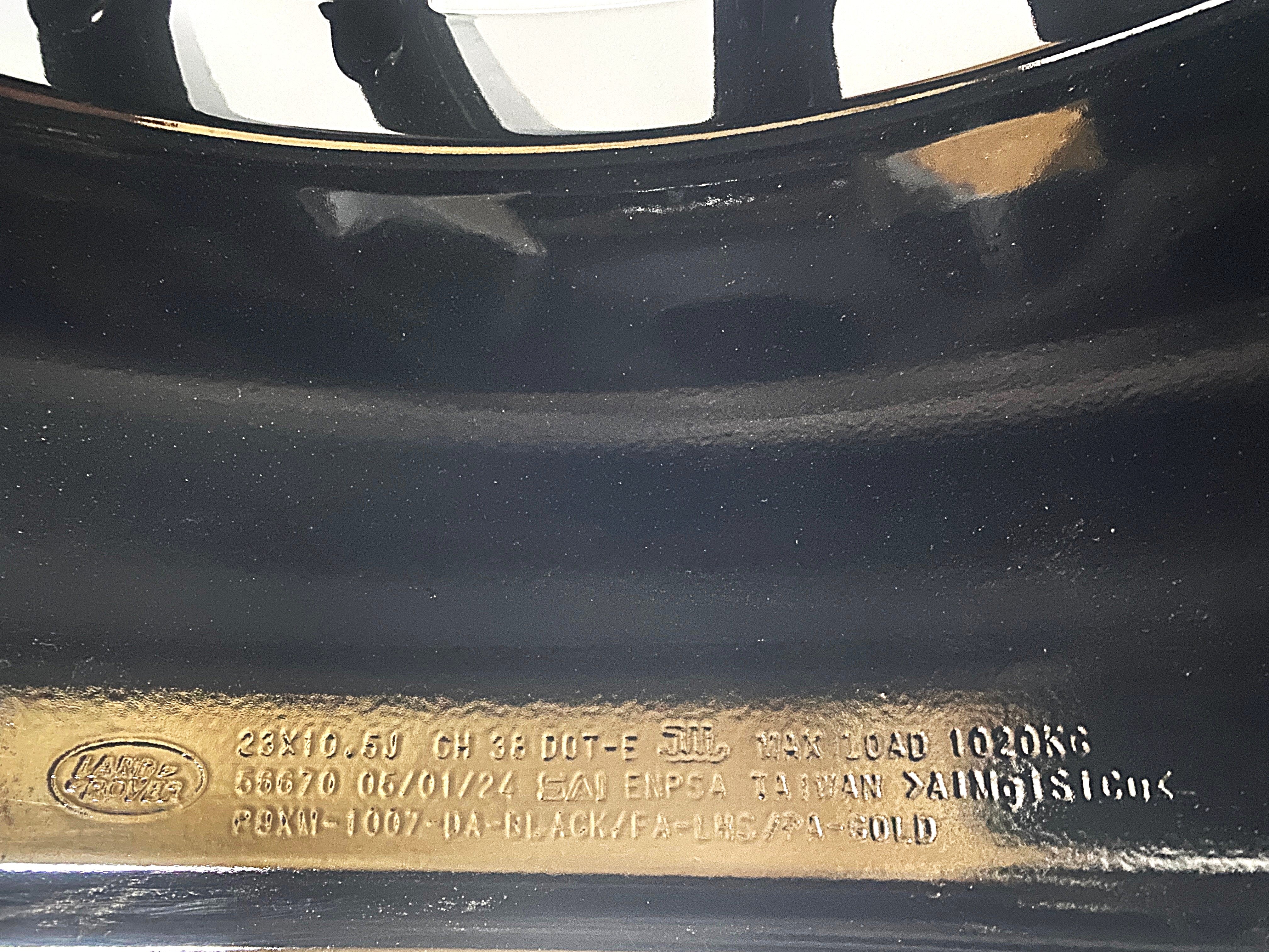 LR185569