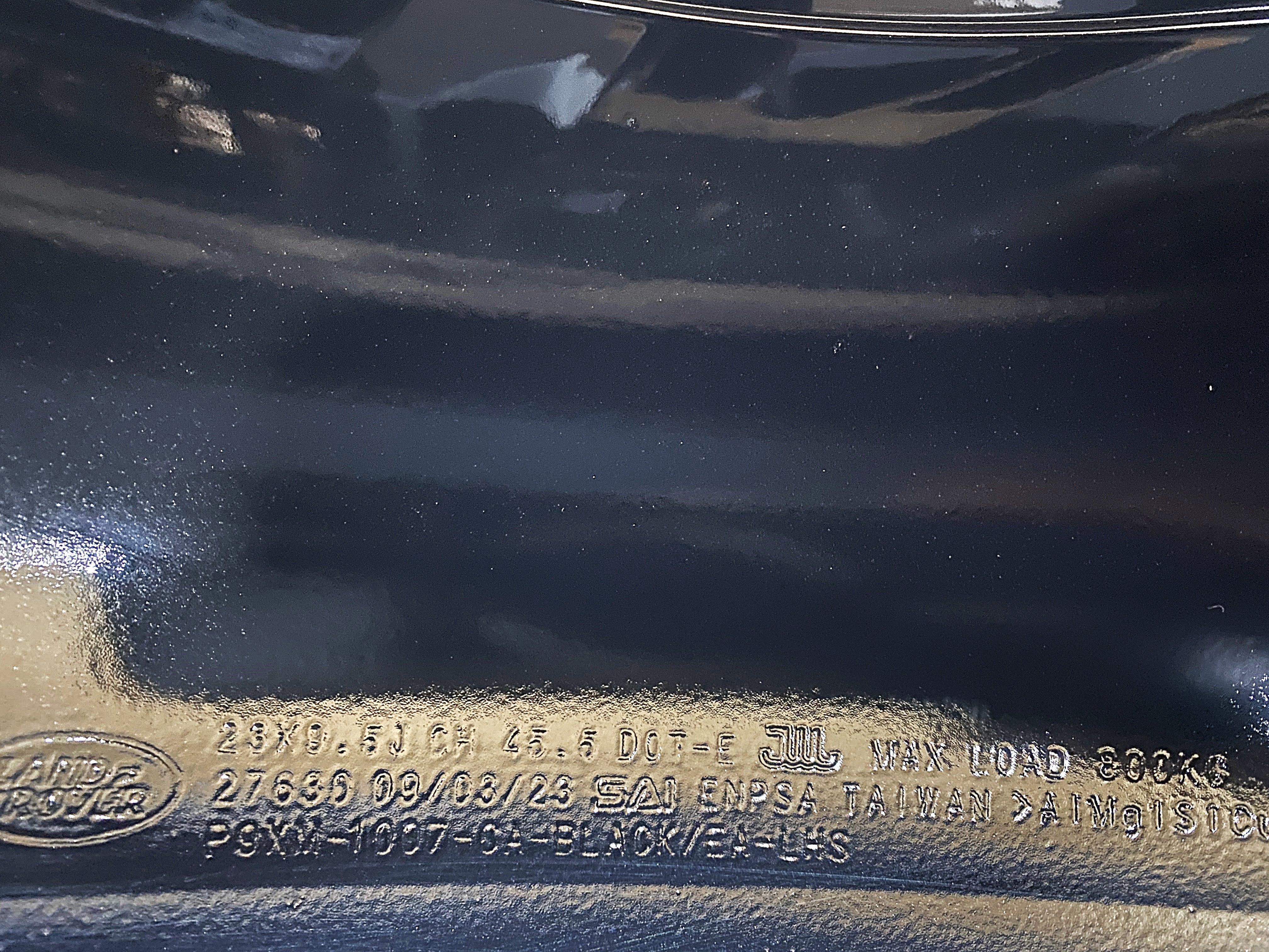 LR185568