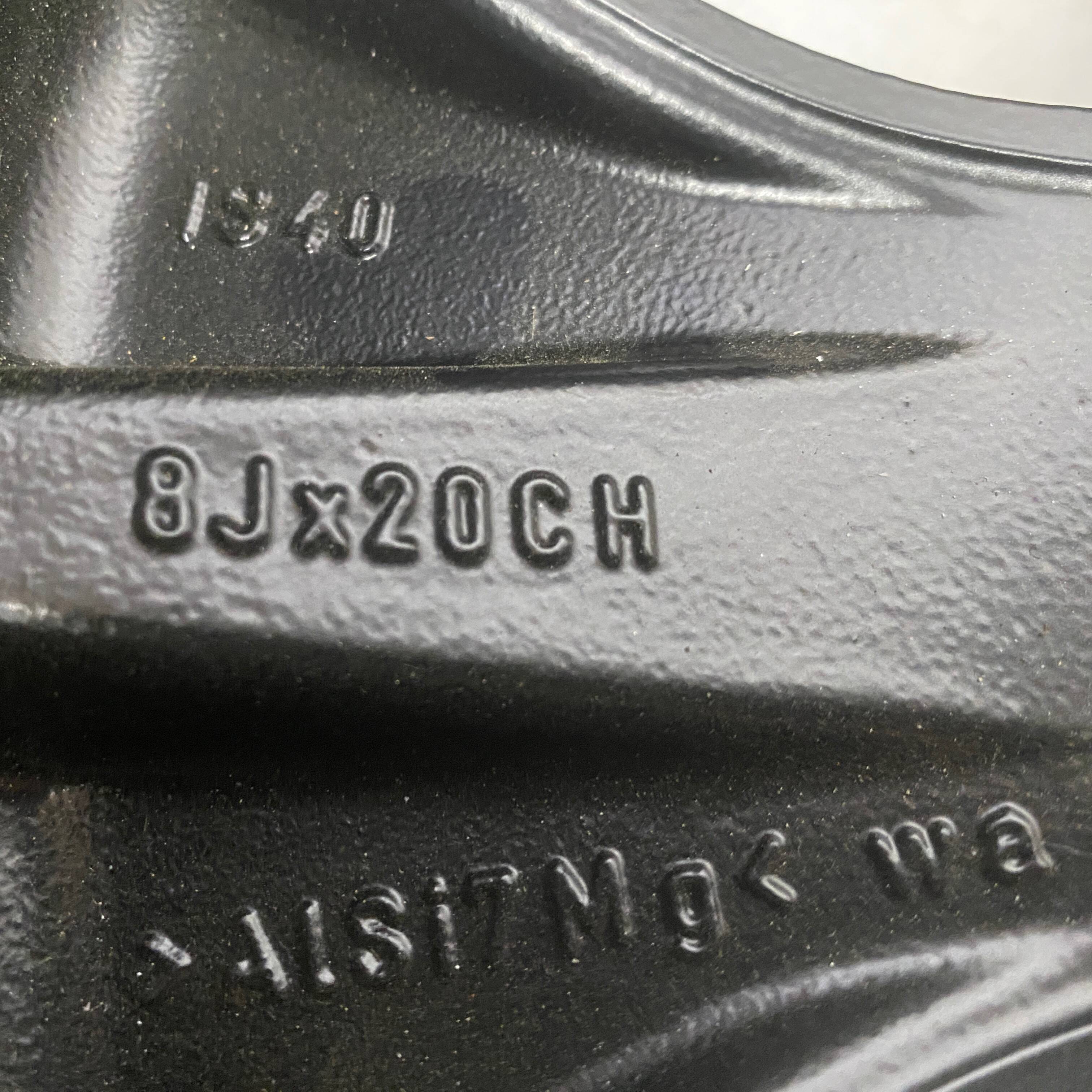 J9C3208